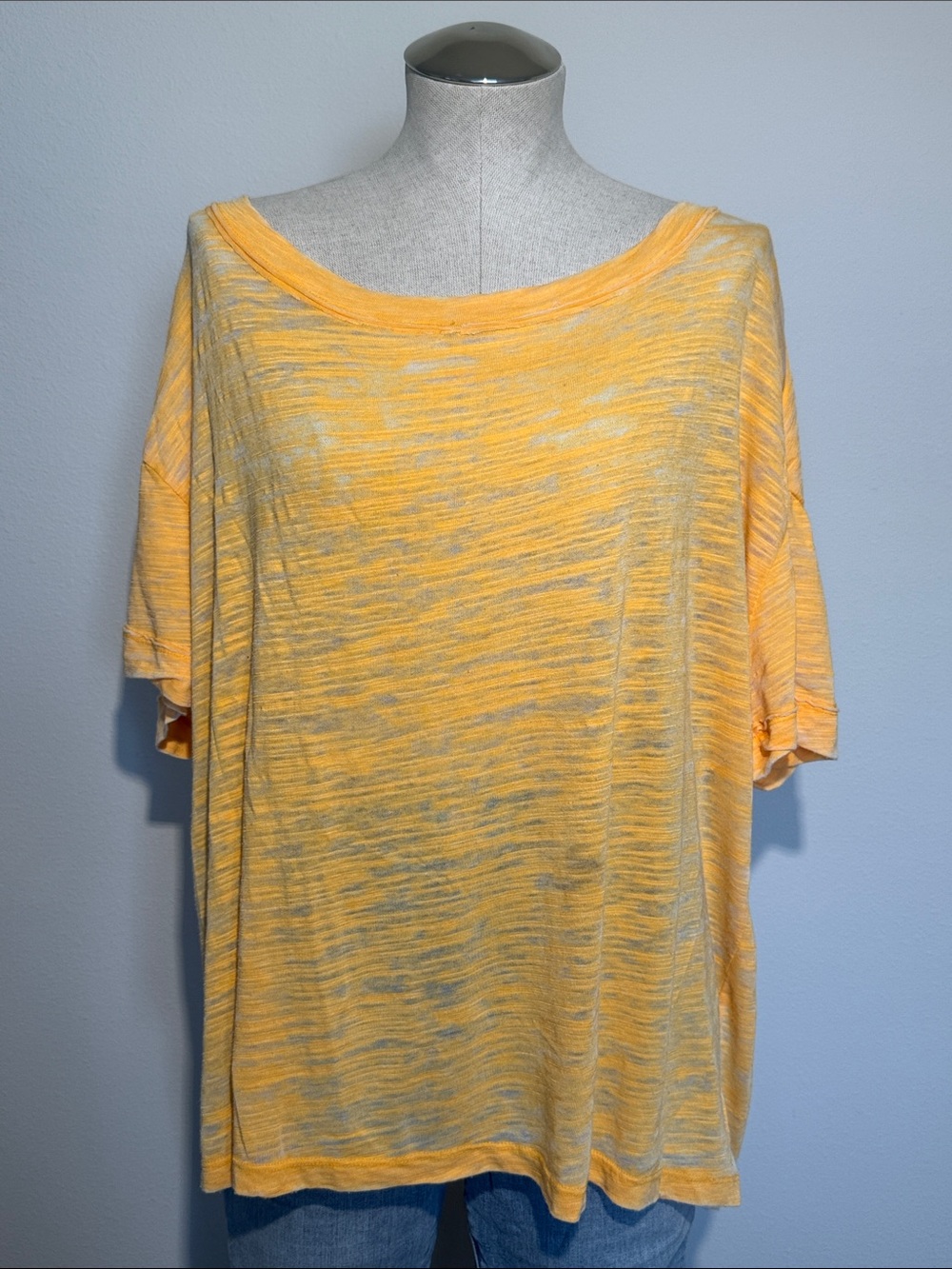 Relaxed Yellow Short Sleeve Tee for Women